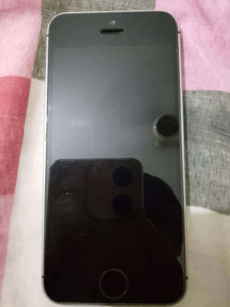 Apple iPhone SE 0