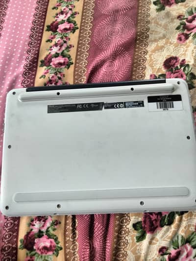 Asus Chromebook 4GB / 16GB karachi