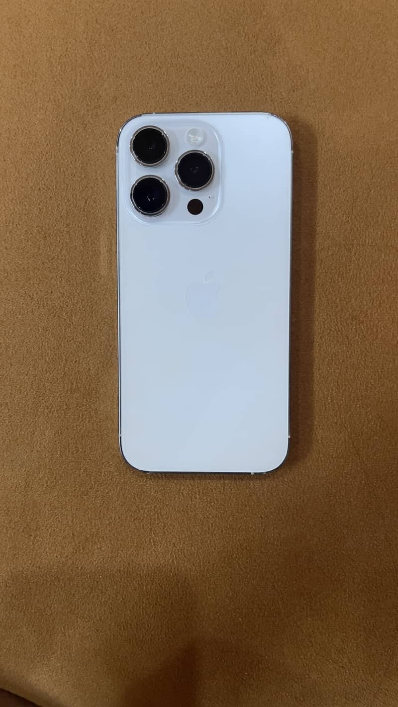 Apple iPhone 14 Pro jv 0