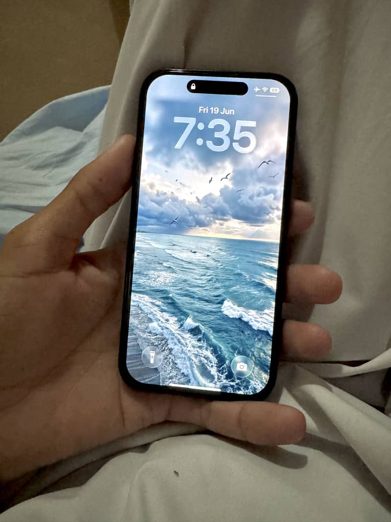 Apple iPhone 15 5