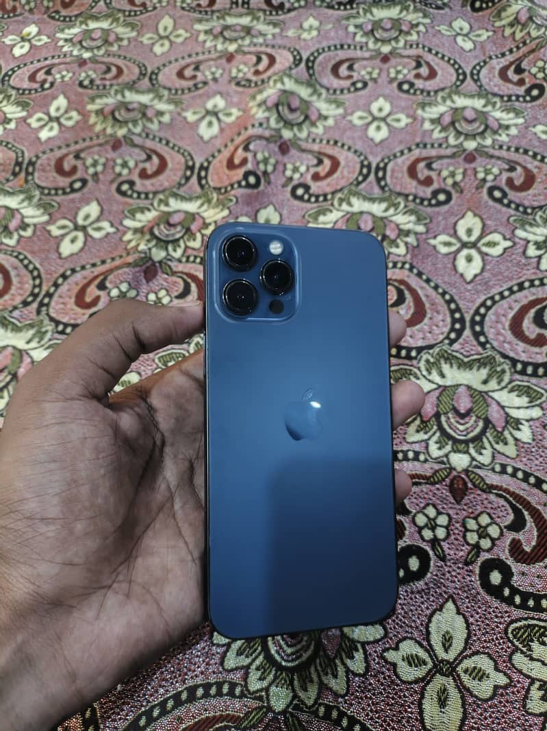 iPhone 12 Pro Max 3