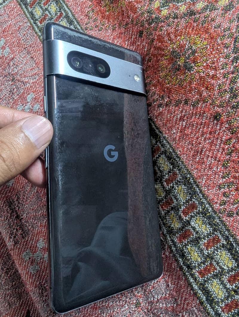 Google Pixel 7 4