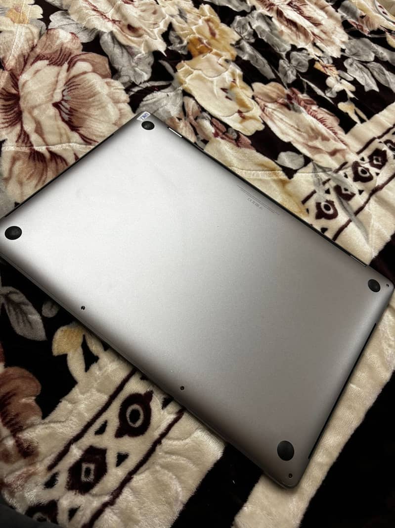 MacBook pro 2019 1