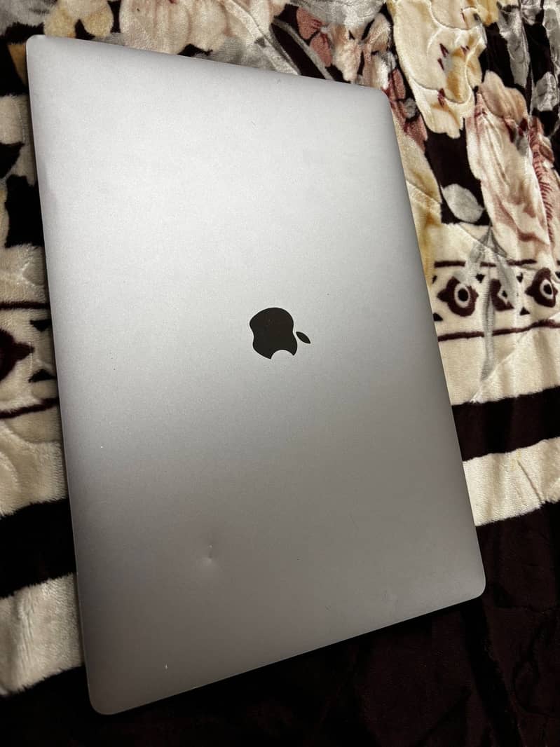 MacBook pro 2019 3