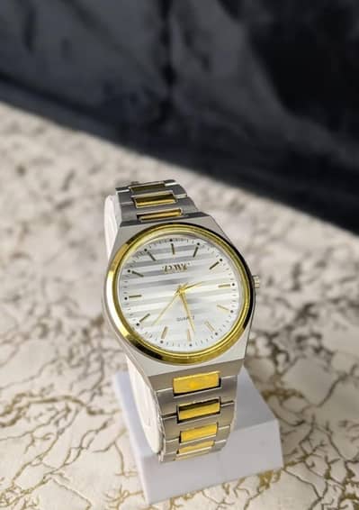 Men's Comfort Fit Strap Watch