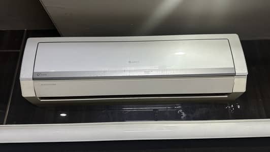 GREE INVERTER AC LUSH