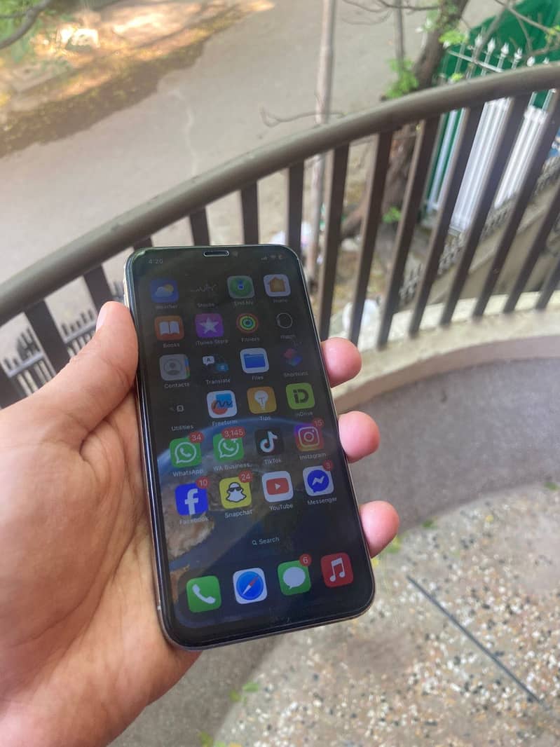 Apple iPhone X 2