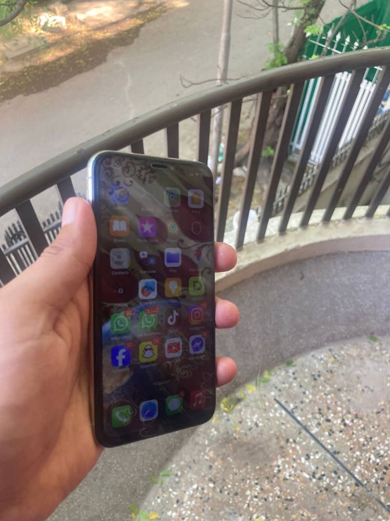 Apple iPhone X 7