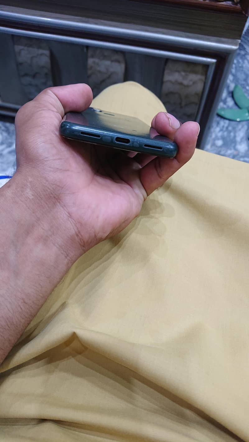 Google Pixel 5a 4