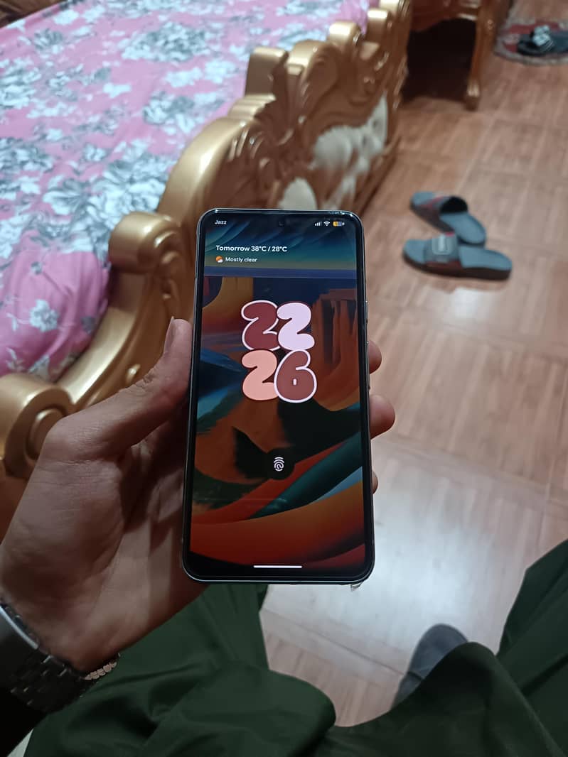 Google Pixel 8 6