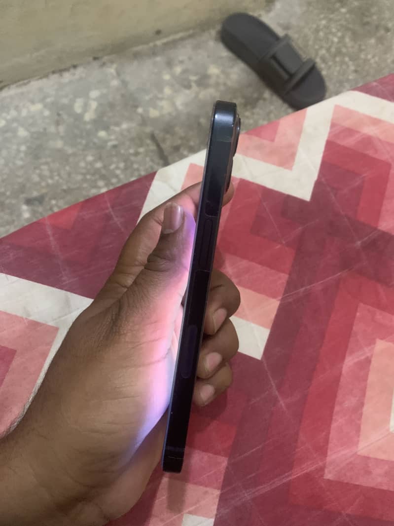 Apple iPhone 13 3