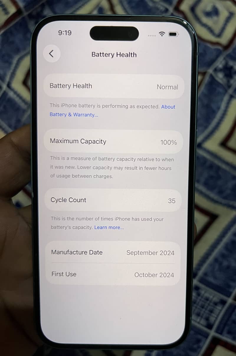 Apple iPhone 16 4