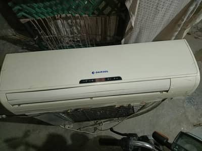DAIkool split ac 1.5ton
