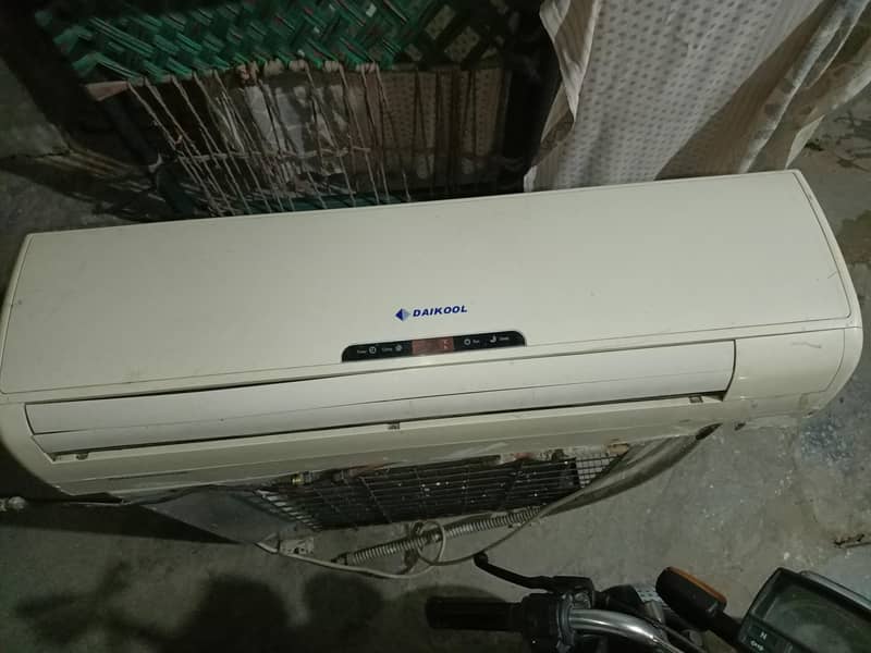 DAIkool split ac 1.5ton 0