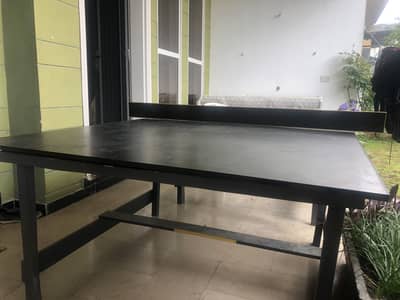 Wooden Tanis table just 2 months used