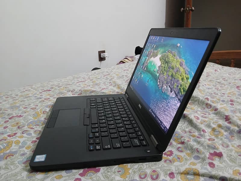Laptop 8