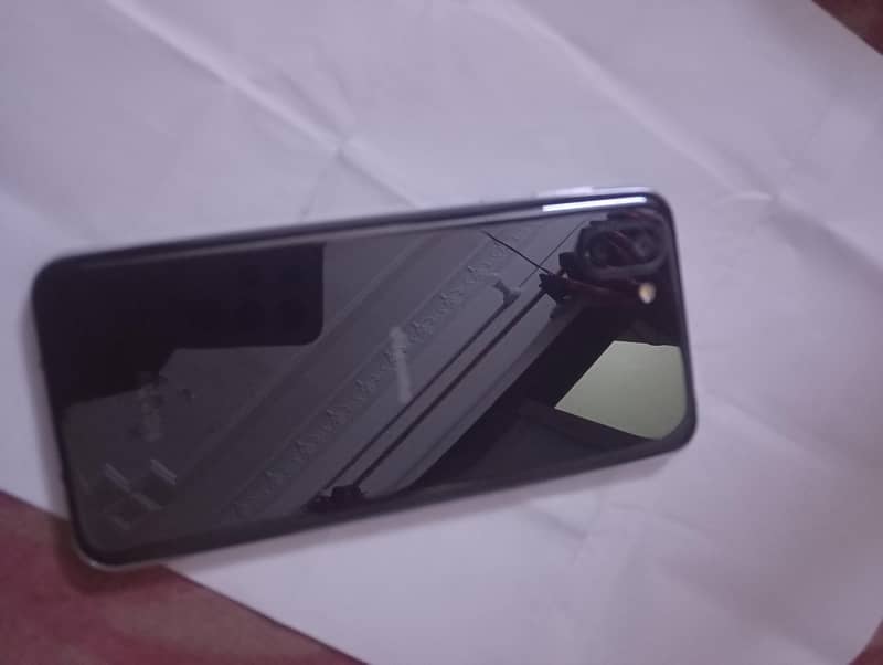 SHARP AQUOS R2 2