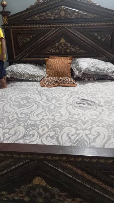 6 years use bedroom set bed cupboard dressing