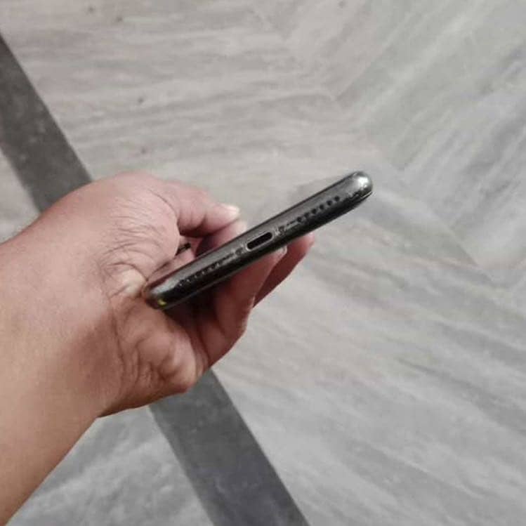 Apple iPhone X 1