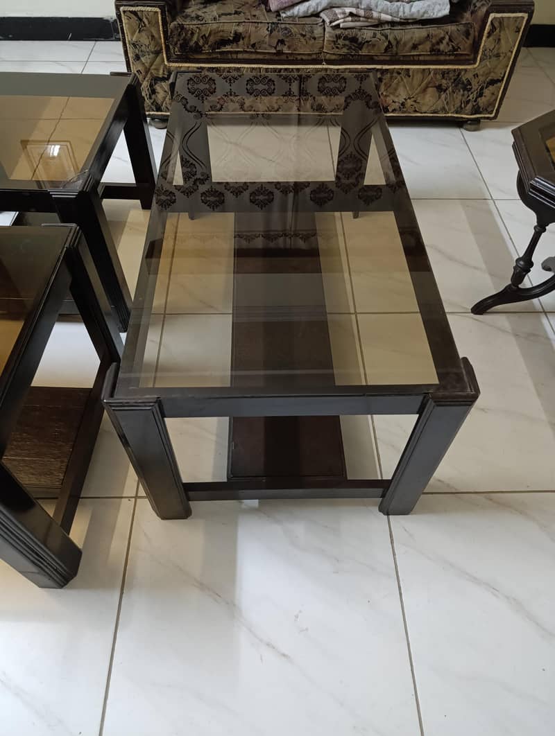 Centre table with two side tables 2