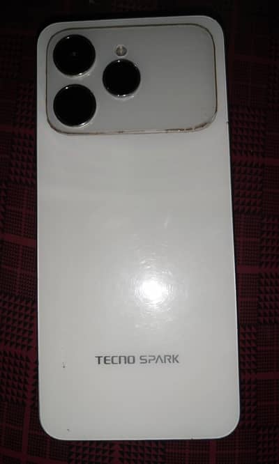 Tecno spark 40