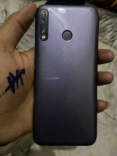 Tecno Spark 4
