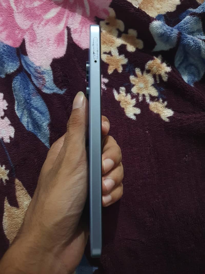 Realme Note 60 1