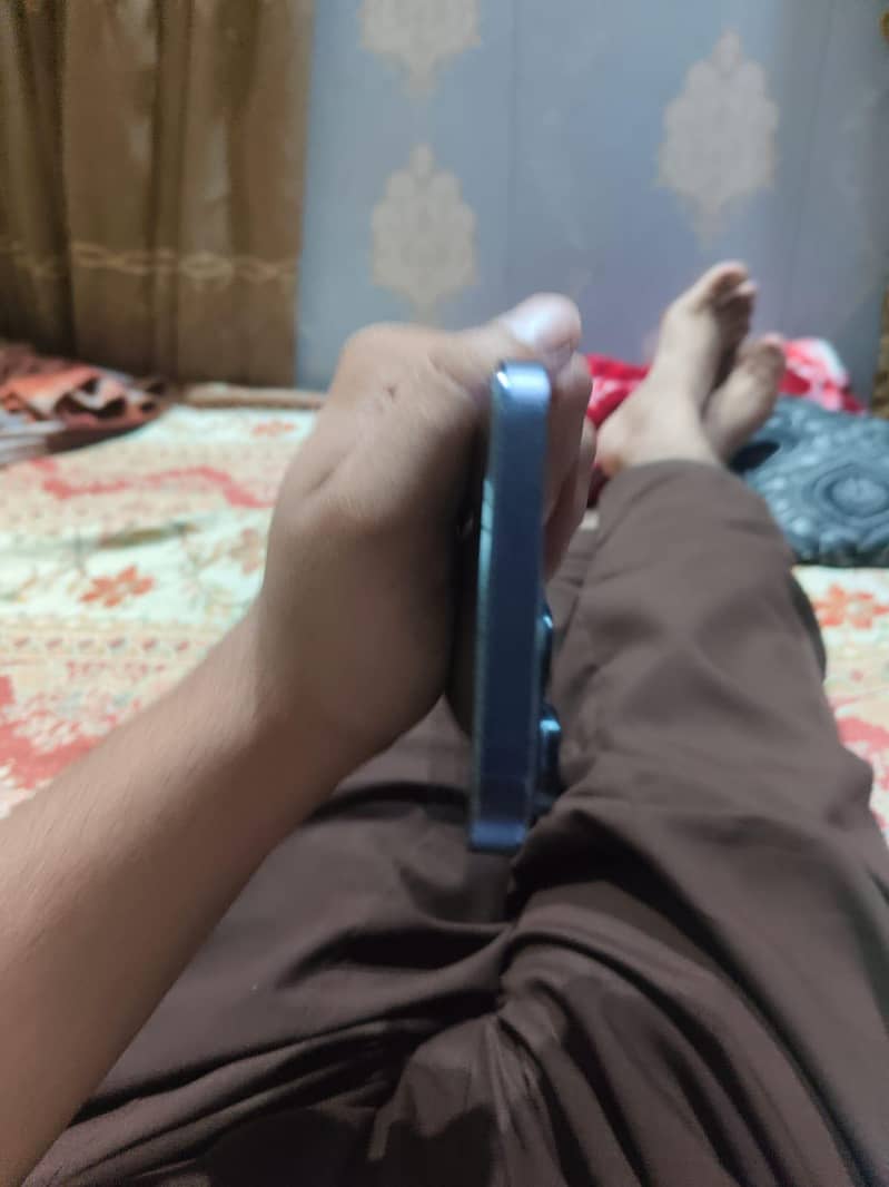 iPhone 14 Pro Max 2