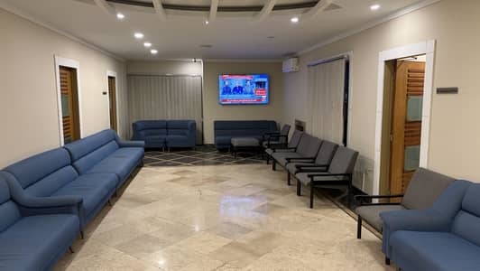 LAWRENCE ROAD 10 MARLA GROUND FLOOR FLAT BEST LOCATION FACING JINNAH PARK CORNER IS AVAILABLE FOR SALE
