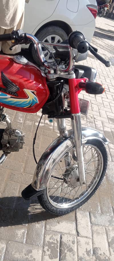 UNITED 70 CC ISLAMABAD NUMBER 23MODEL