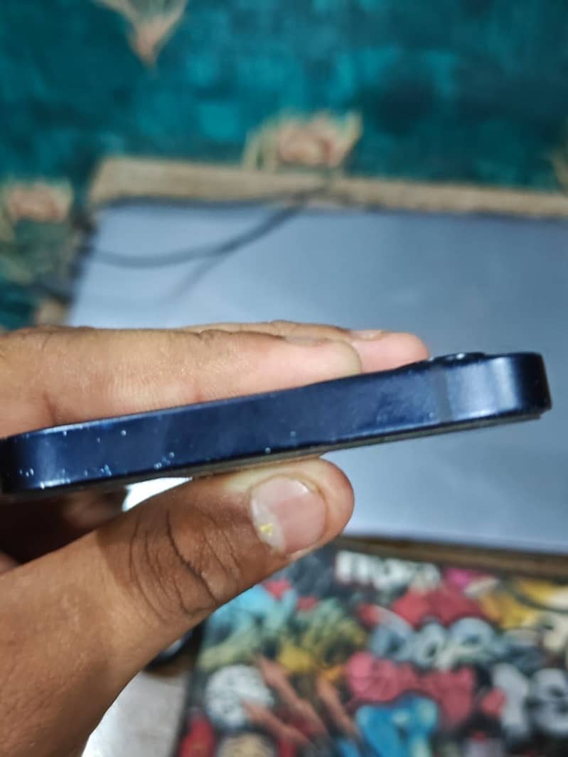 Apple iPhone 12 0