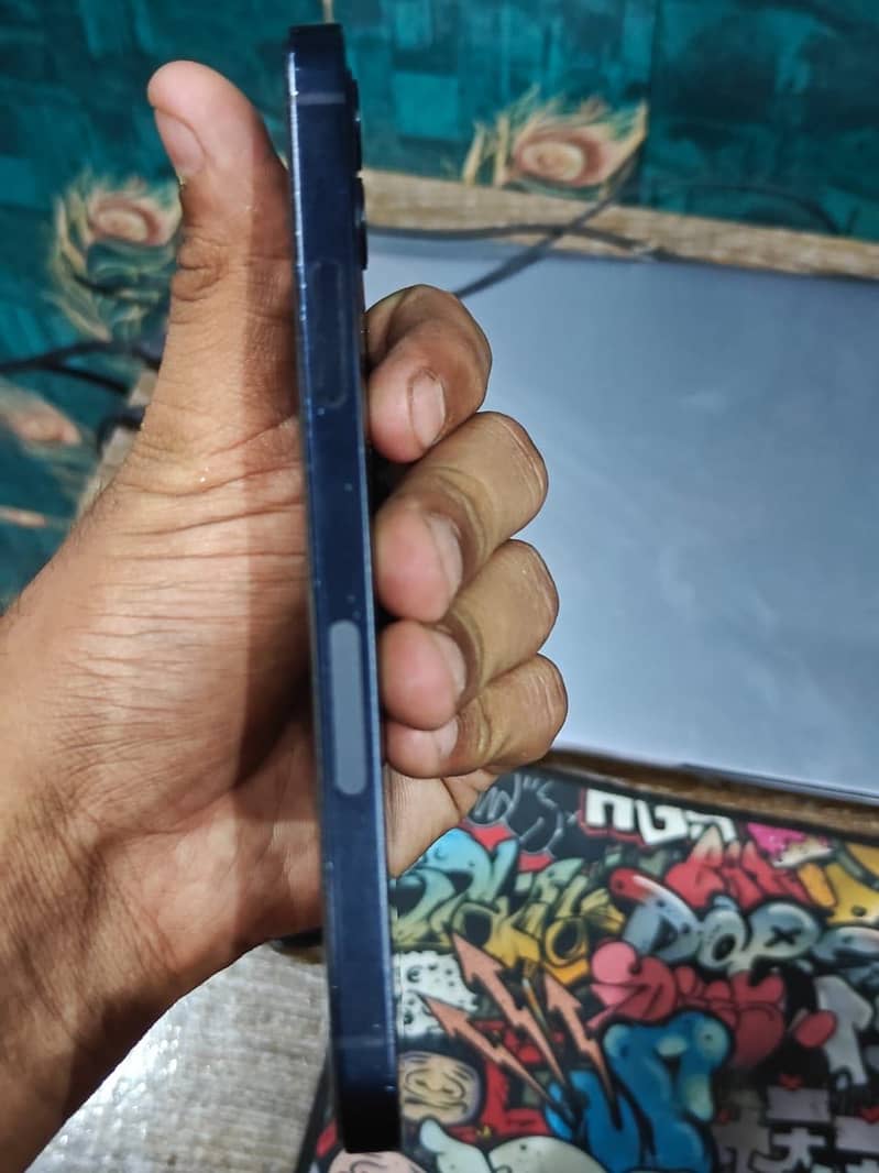 Apple iPhone 12 8