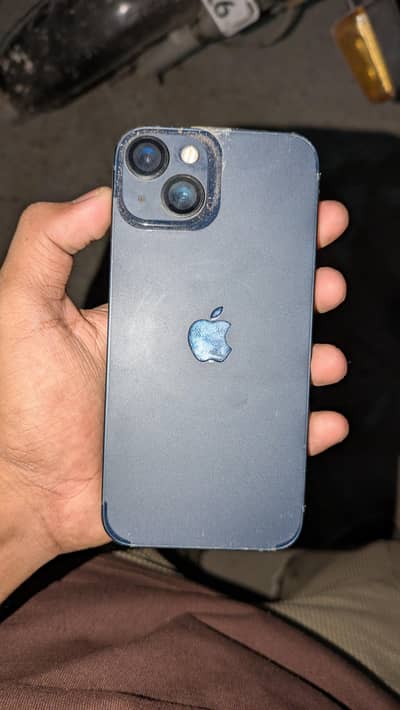 Apple iPhone 13
