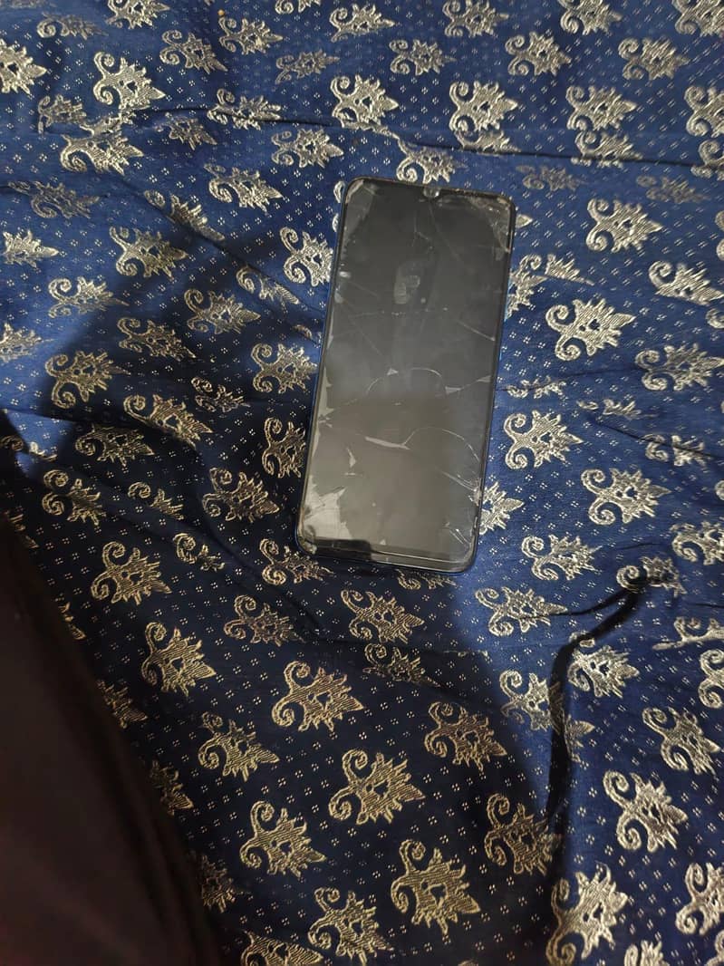 OPPO A16e 1