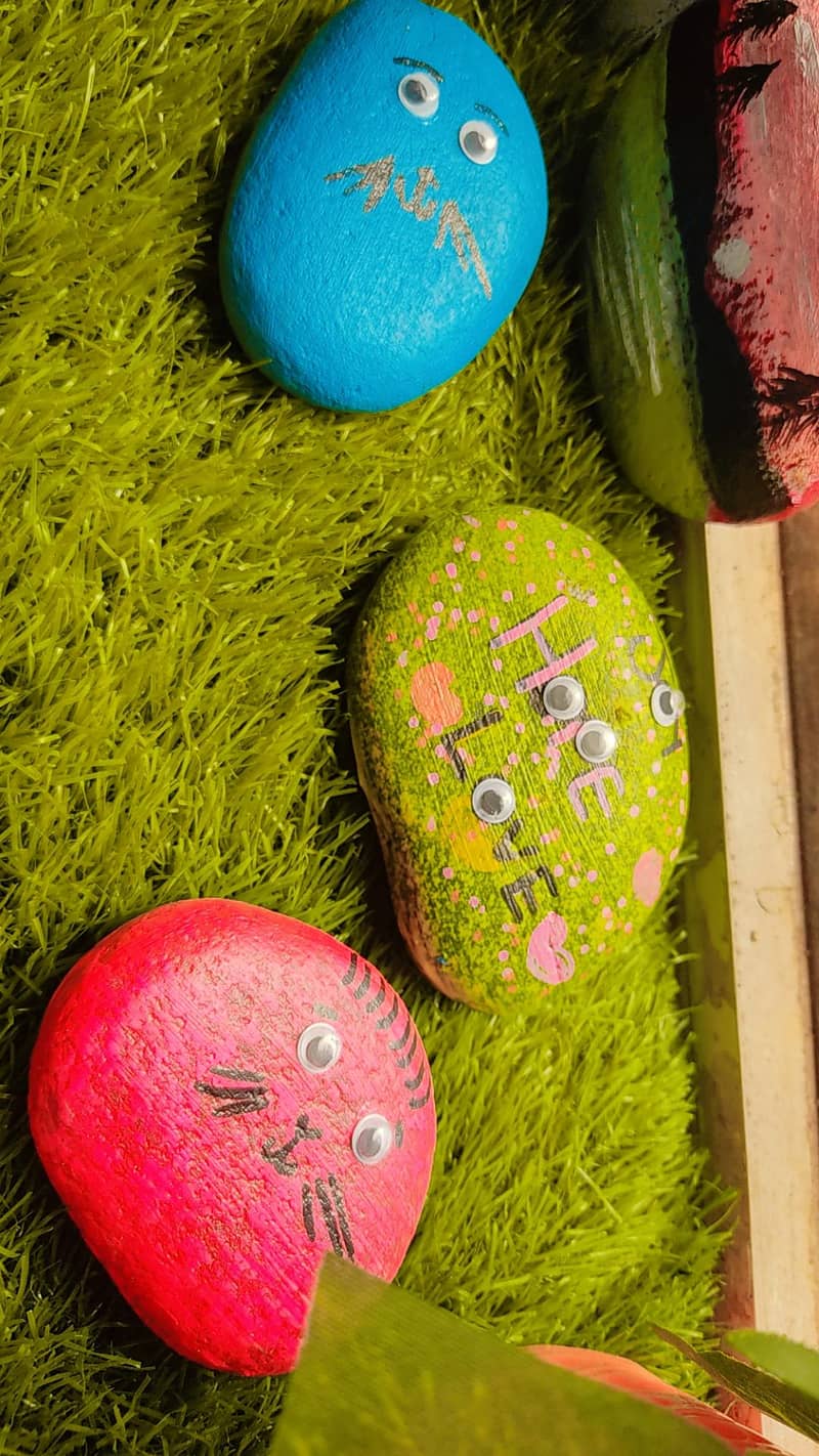 Painted Pebbles 0
