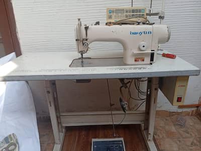 Baoyun Digital Industrial Sewing Machine for Sale | بہترین کنڈیشن