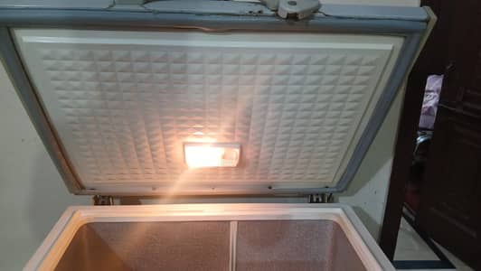 Dawlance deep freezer for sale