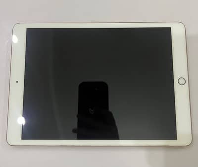 Ipad 8 Generation 32GB (Box included)