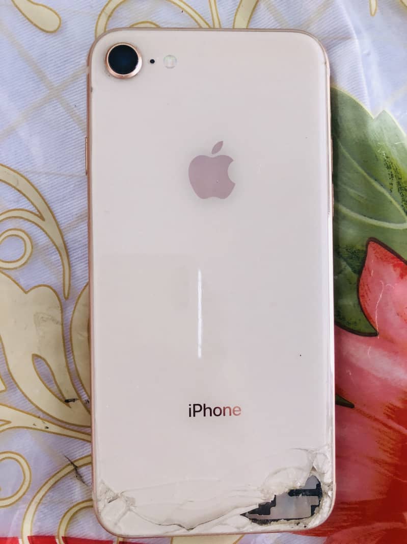 Apple iPhone 8 1