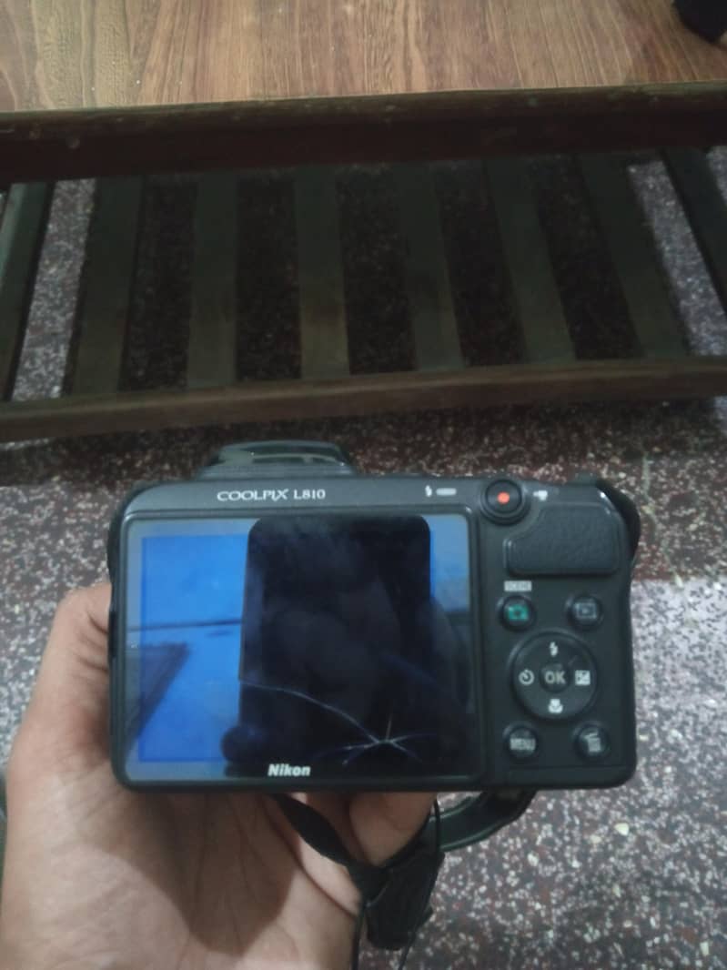 Nikon 3