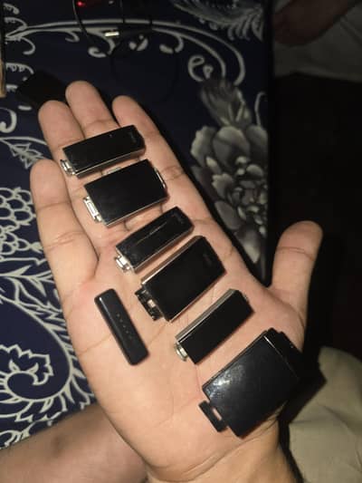 fitbits lots available but don't have charger