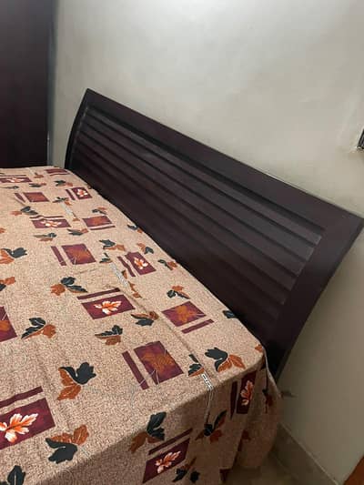 bed +almari