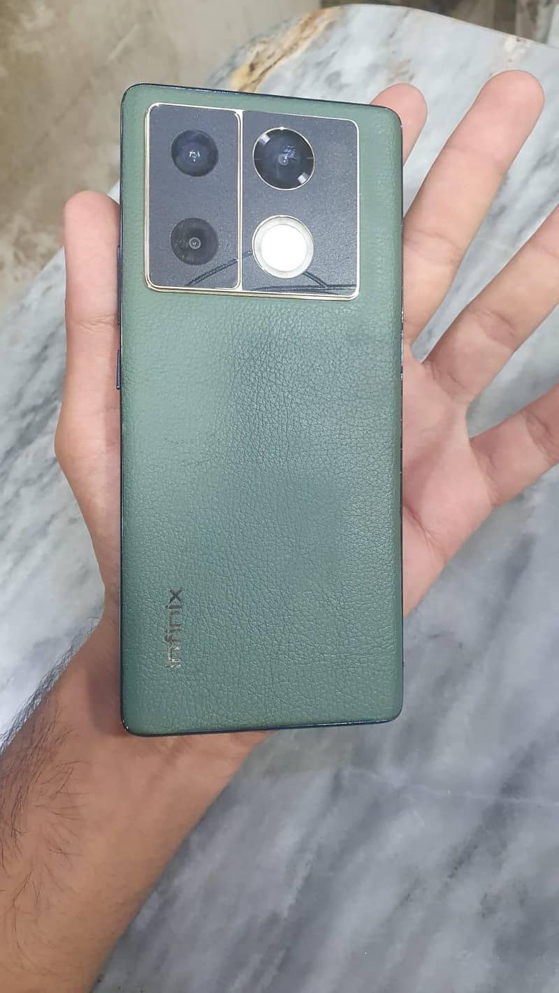 Infinix Note 40 Pro 0