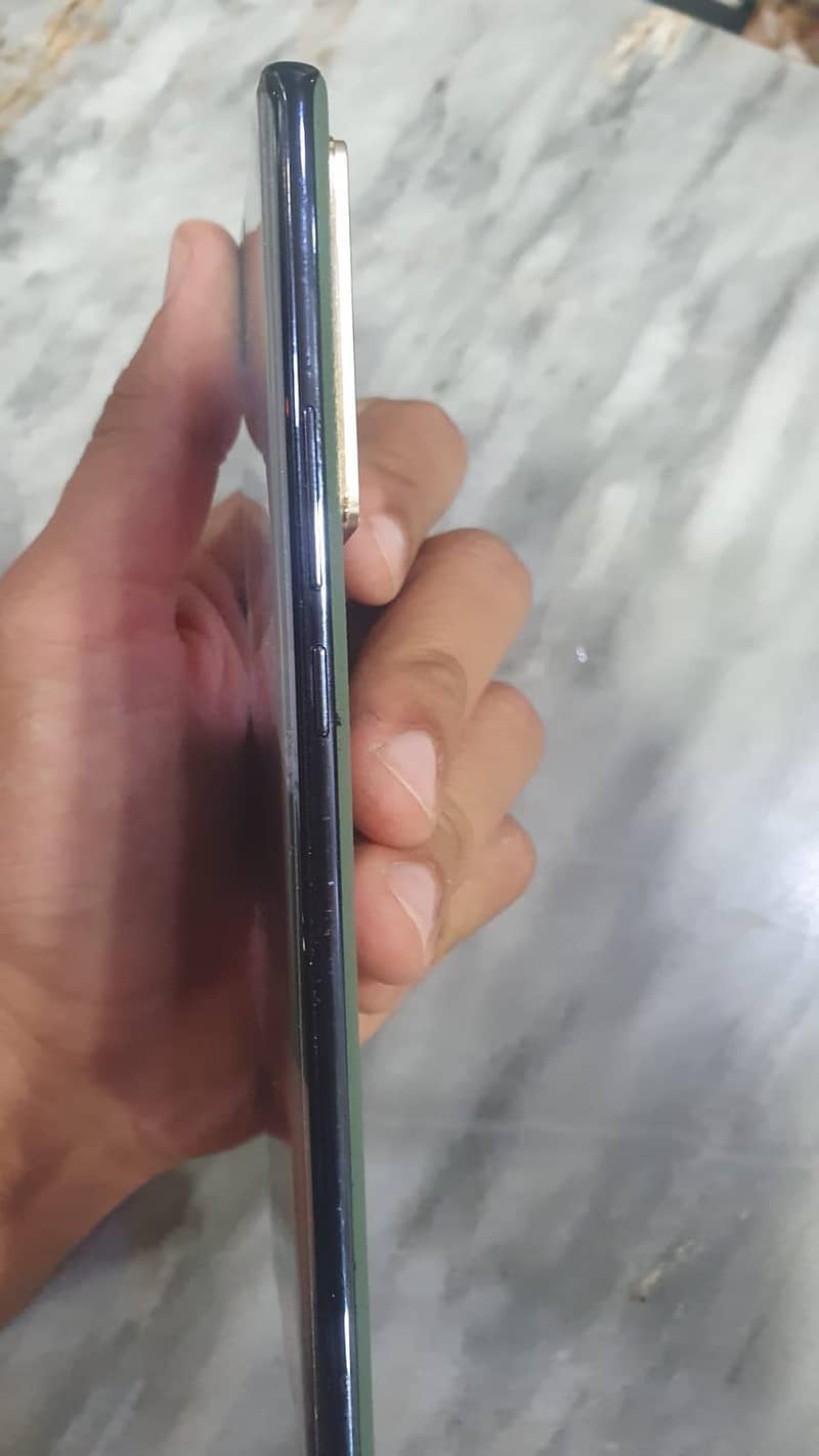 Infinix Note 40 Pro 3