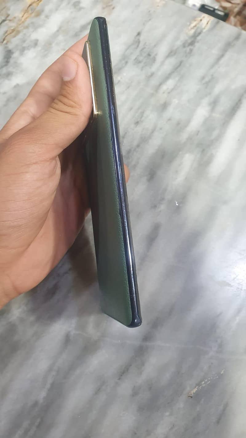 Infinix Note 40 Pro 5