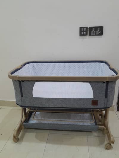 Baby cot / baby bed / multifunctional