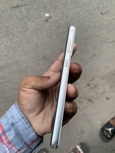 Samsung Mobile S21 FE