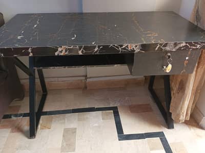 Computer Table