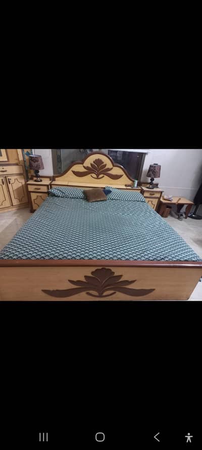 dubble bed set  for sale i. good condition