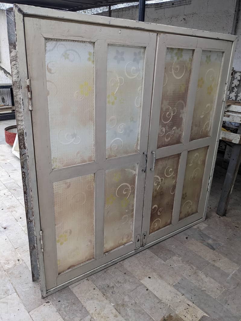 room window کمرے کی کھڑکی 1